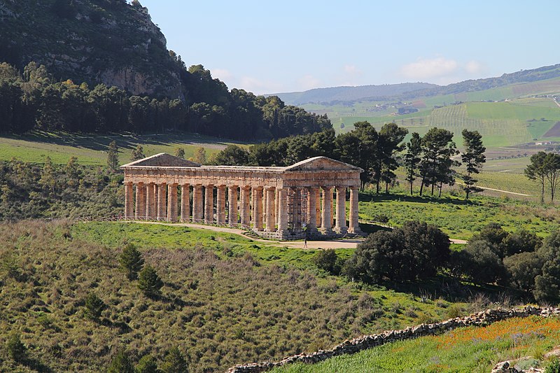 temple de Ségeste par Rabe! sur wikicommons (2015).jpg